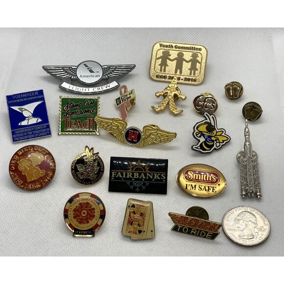 Lot of 19 Pins Garfield Darts Cards Smiths American Flight Crew Space Shuttle‎ - Picture 7 of 9